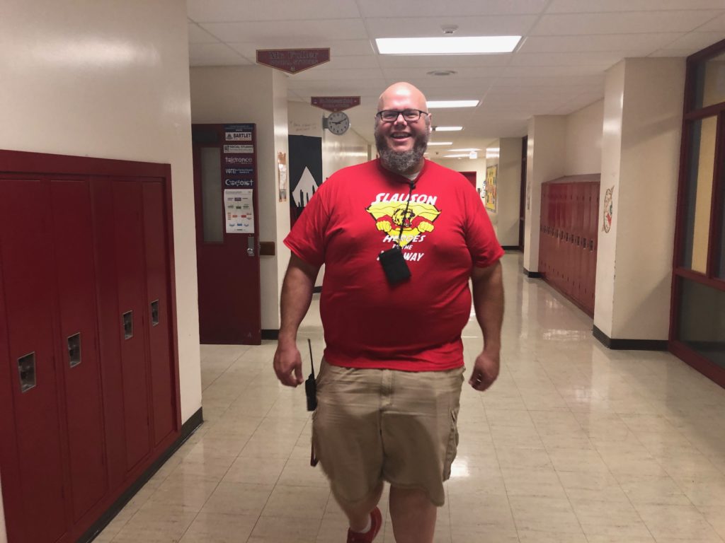 Slauson kicks off antibullying campaign with `Heroes in the Hallway