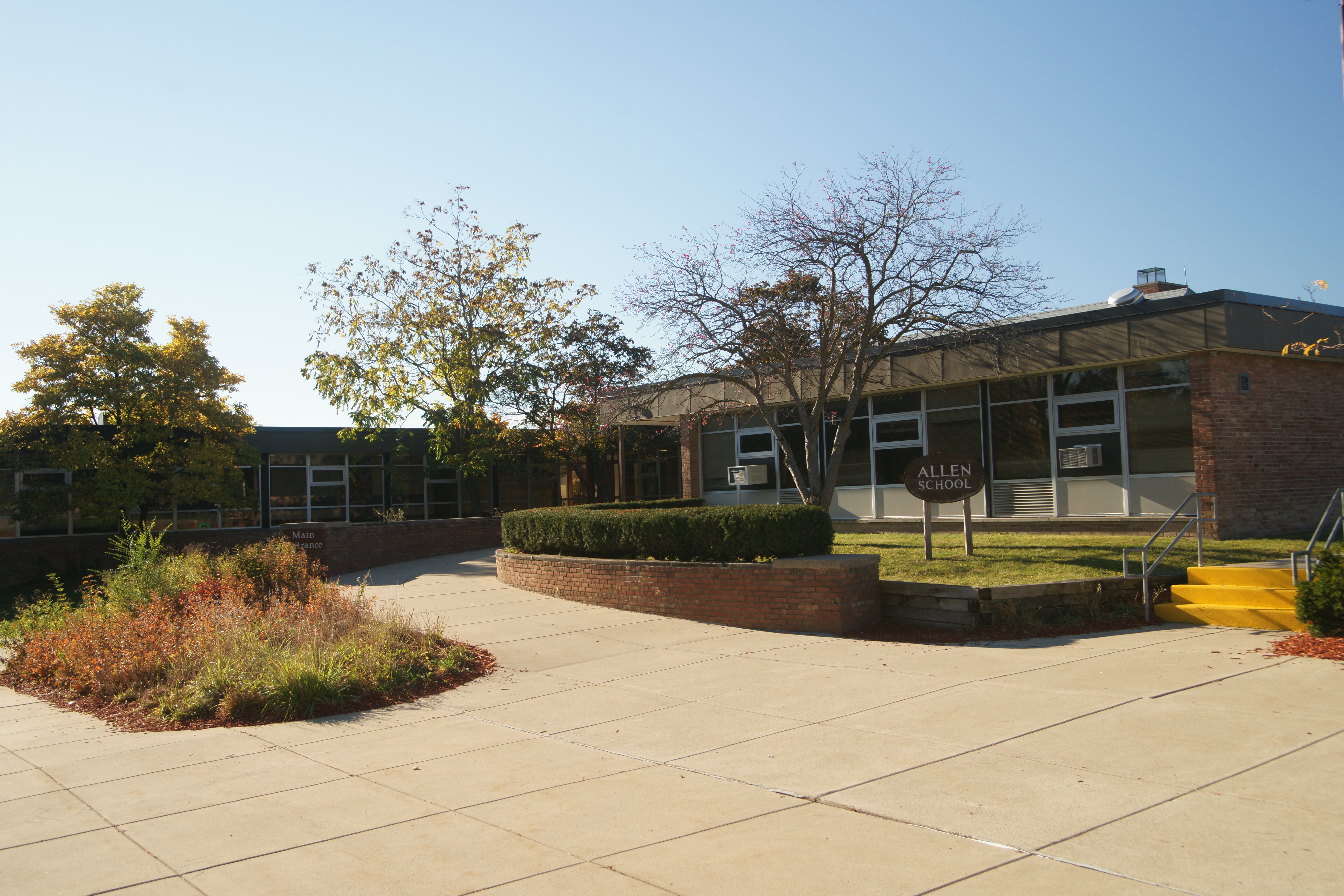 Exterior shot of Allen Elementary school on a sunny day
