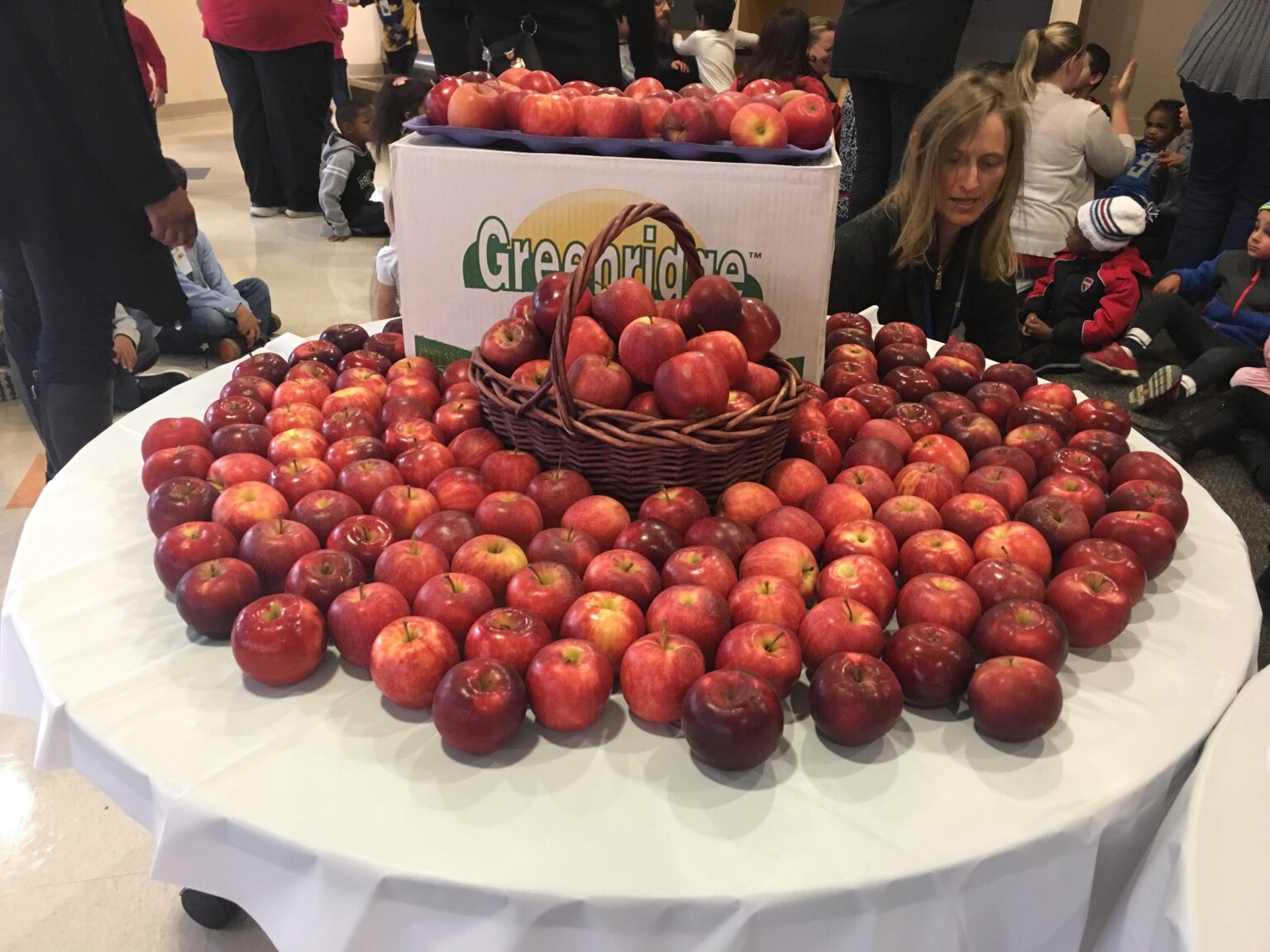 Apple Crunch Day coming to every AAPS school on Thursday, Oct. 13