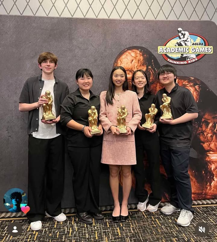 The Huron senior team took home first place! Way to go, (pictured here, left to right) Rogan Geyer, Jennifer Tang, Jessica Wu, Jayeun Lee and Jeffrey Wang.